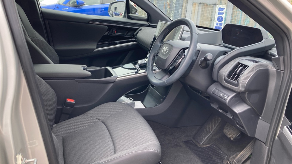 Toyota bZ4X 150kW Pure 71.4kWh 5dr Auto [11kW] Electric Hatchback - Image 12