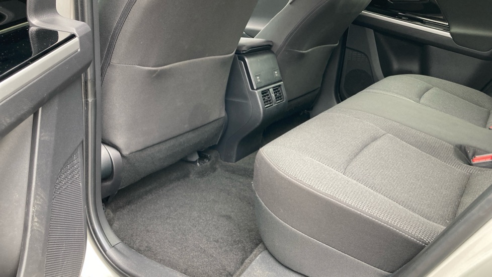 Toyota bZ4X 150kW Pure 71.4kWh 5dr Auto [11kW] Electric Hatchback - Image 15