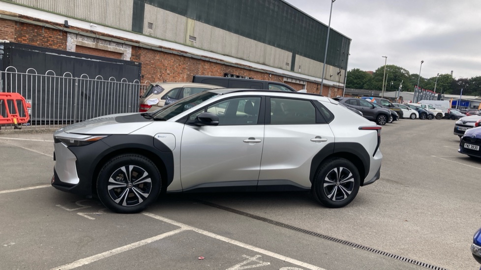 Toyota bZ4X 150kW Pure 71.4kWh 5dr Auto [11kW] Electric Hatchback - Image 24