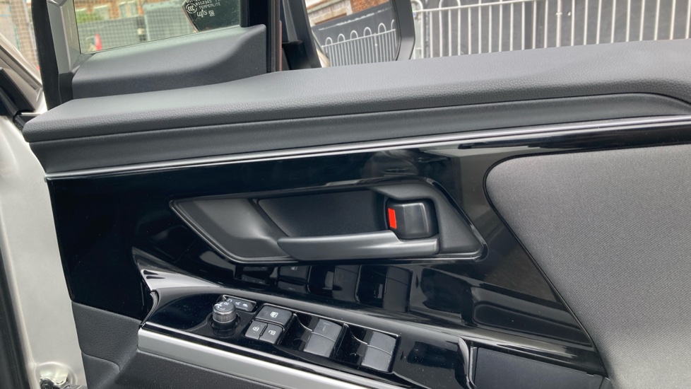 Toyota bZ4X 150kW Pure 71.4kWh 5dr Auto [11kW] Electric Hatchback - Image 29
