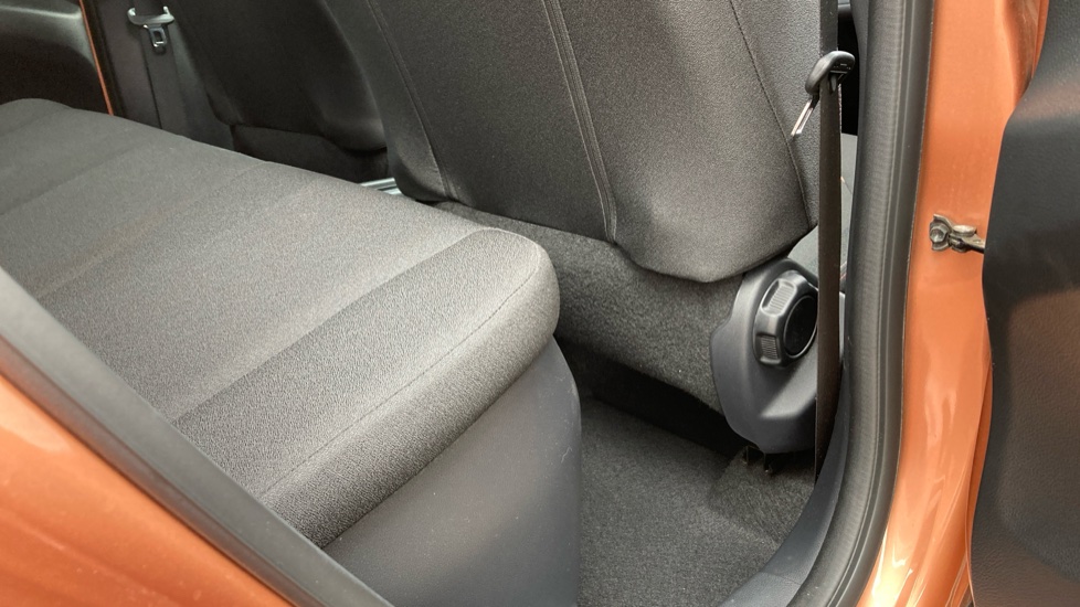 Toyota Aygo X 1.5 Hybrid Design 5dr CVT Hybrid Hatchback - Image 8