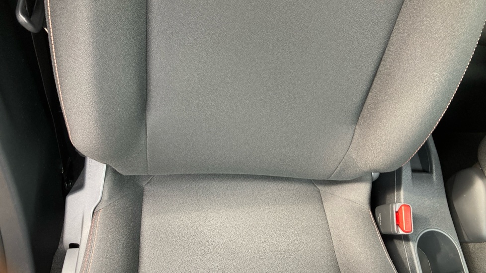 Toyota Aygo X 1.5 Hybrid Design 5dr CVT Hybrid Hatchback - Image 14