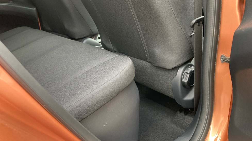 Toyota Aygo X 1.5 Hybrid Design 5dr CVT Hybrid Hatchback - Image 8