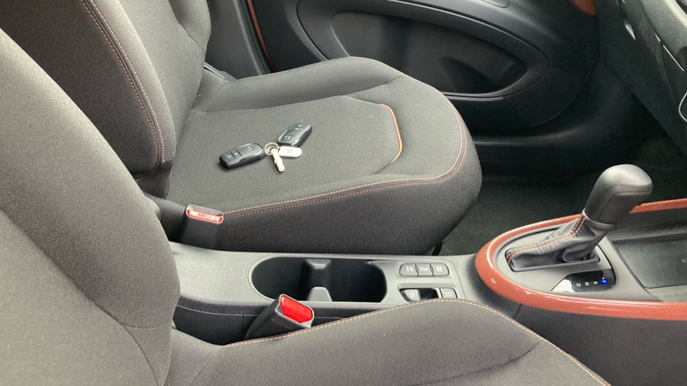 Toyota Aygo X 1.5 Hybrid Design 5dr CVT Hybrid Hatchback - Image 18