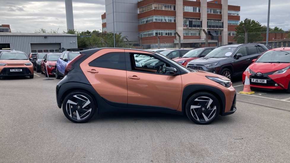 Toyota Aygo X 1.5 Hybrid Design 5dr CVT Hybrid Hatchback - Image 23