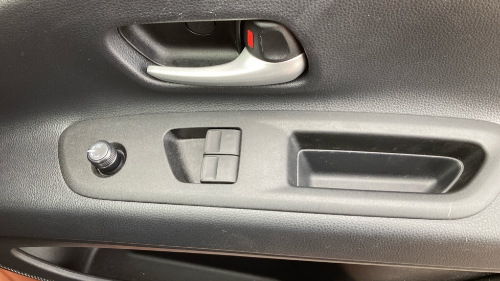 Toyota Aygo X 1.5 Hybrid Design 5dr CVT Hybrid Hatchback - Image 32