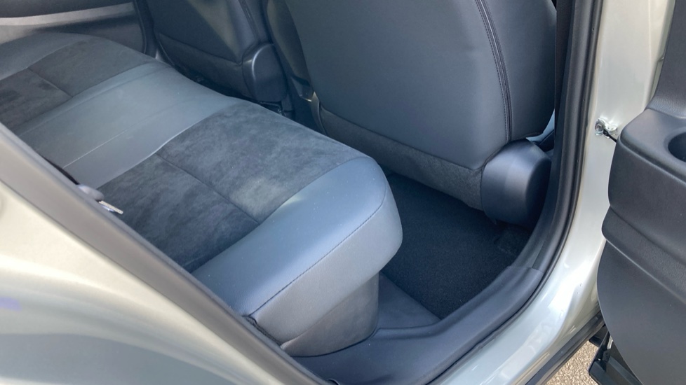 Toyota C-HR 2.0 PHEV GR Sport 5dr CVT Hatchback - Image 8