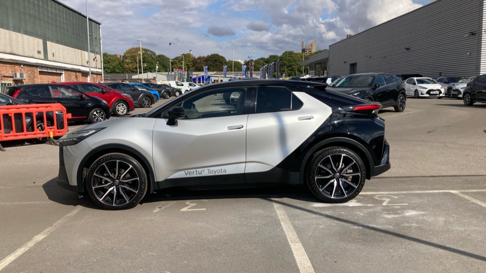 Toyota C-HR 2.0 PHEV GR Sport 5dr CVT Hatchback - Image 24