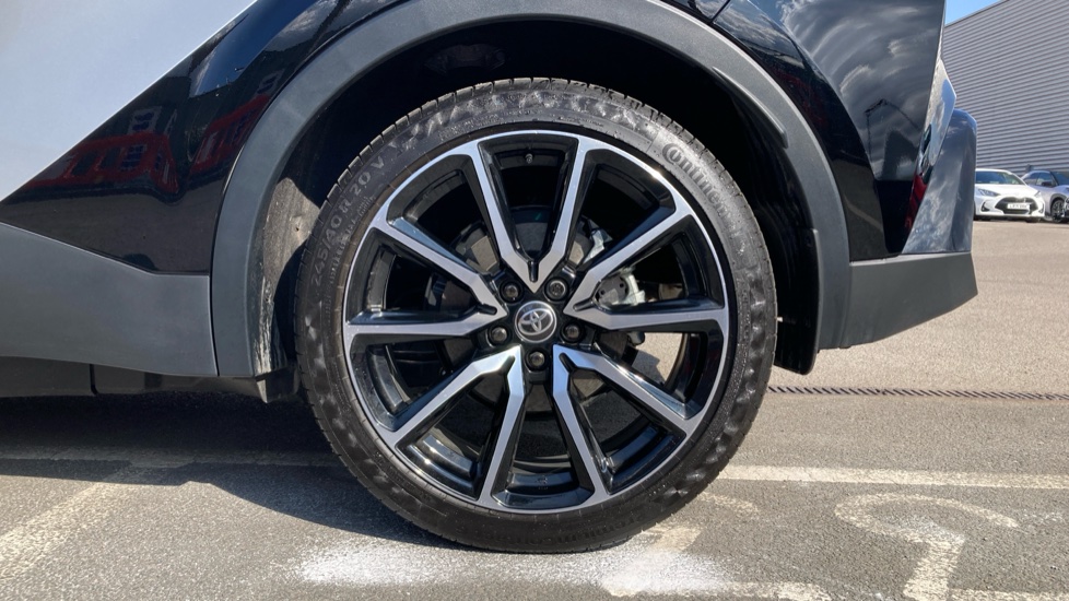 Toyota C-HR 2.0 PHEV GR Sport 5dr CVT Hatchback - Image 25