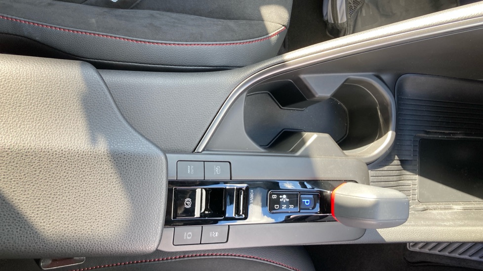 Toyota C-HR 2.0 PHEV GR Sport 5dr CVT Hatchback - Image 38