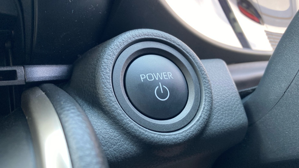 Toyota C-HR 1.8 Hybrid Excel 5dr CVT Hybrid Hatchback - Image 16