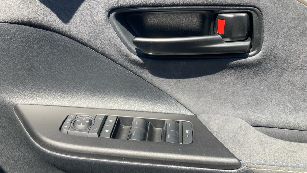 Toyota C-HR 1.8 Hybrid Excel 5dr CVT Hybrid Hatchback - Image 30