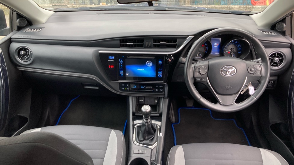 Toyota Auris 1.2T Icon 5dr Petrol Hatchback - Image 6