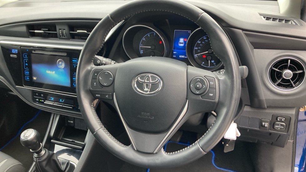 Toyota Auris 1.2T Icon 5dr Petrol Hatchback - Image 10