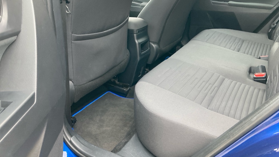 Toyota Auris 1.2T Icon 5dr Petrol Hatchback - Image 15