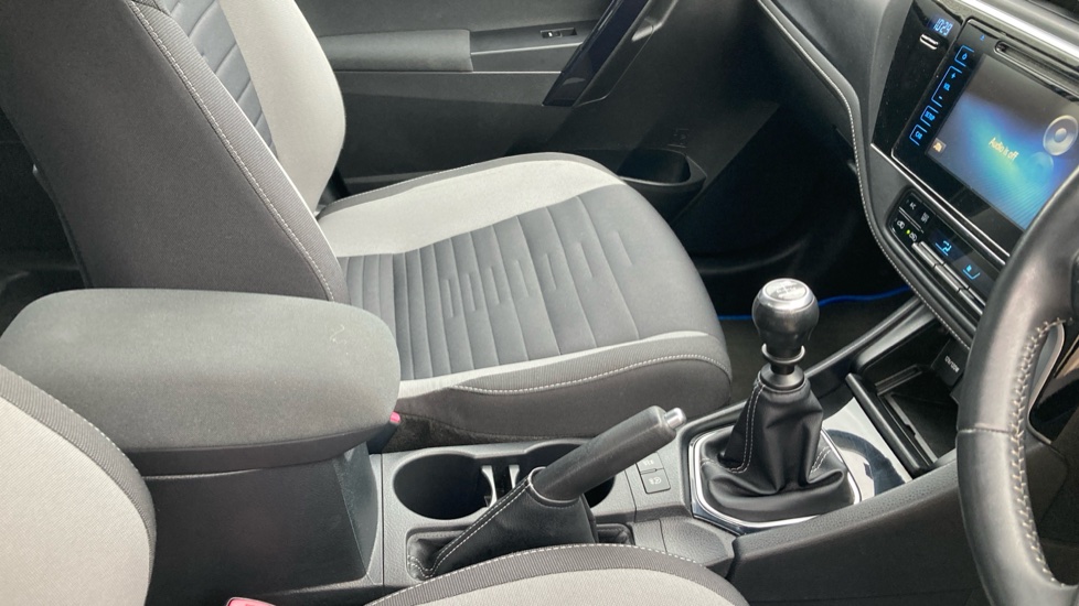 Toyota Auris 1.2T Icon 5dr Petrol Hatchback - Image 18