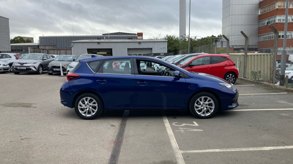 Toyota Auris 1.2T Icon 5dr Petrol Hatchback - Image 23