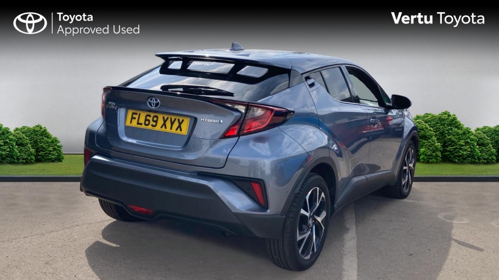 Toyota C-HR 1.8 Hybrid Design 5dr CVT Hybrid Hatchback - Image 2