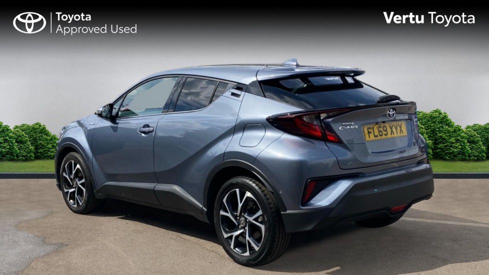 Toyota C-HR 1.8 Hybrid Design 5dr CVT Hybrid Hatchback - Image 4