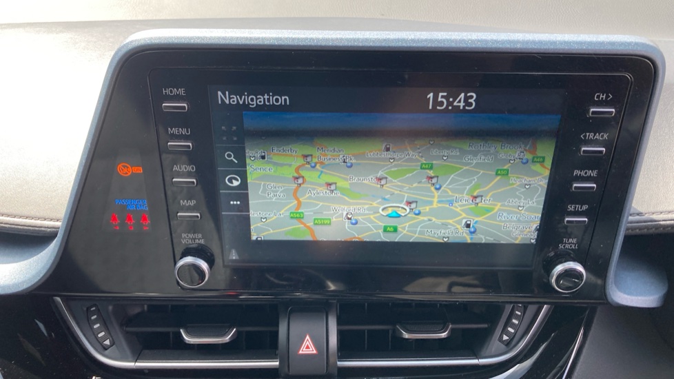 Toyota C-HR 1.8 Hybrid Design 5dr CVT Hybrid Hatchback - Image 9