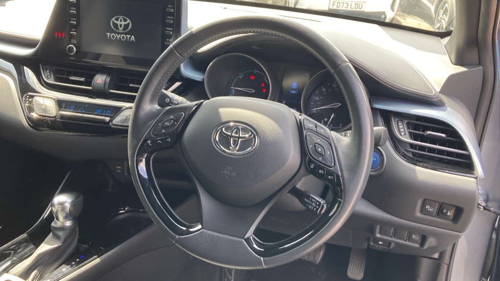 Toyota C-HR 1.8 Hybrid Design 5dr CVT Hybrid Hatchback - Image 10