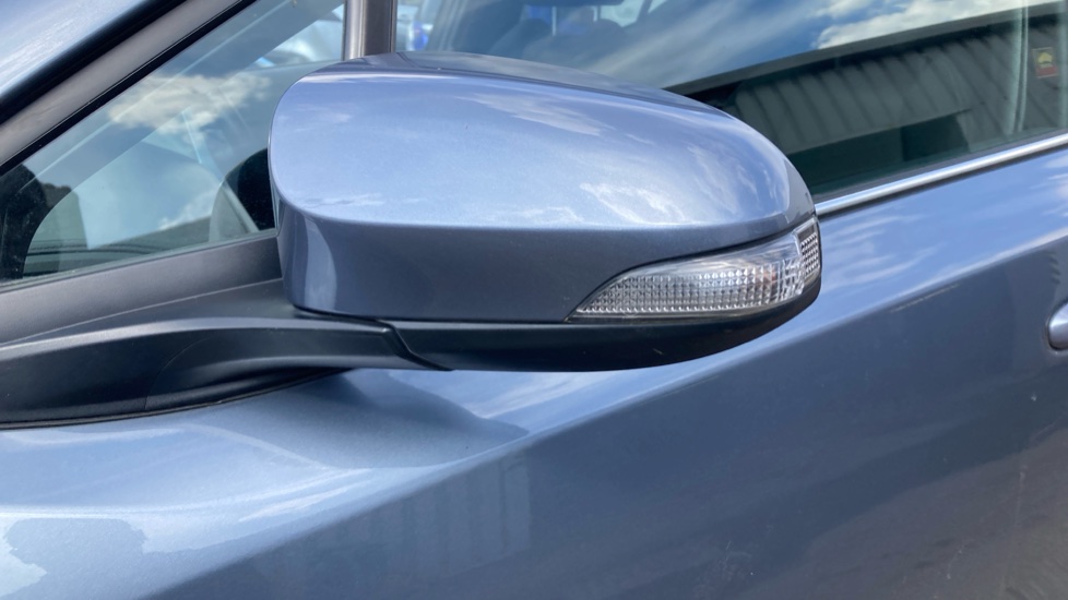 Toyota C-HR 1.8 Hybrid Design 5dr CVT Hybrid Hatchback - Image 47