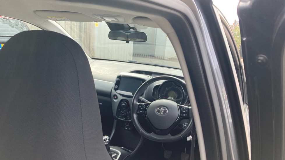 Toyota Aygo 1.0 VVT-i X-Play TSS 5dr Petrol Hatchback - Image 19