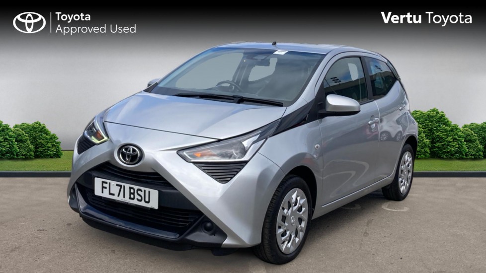 Toyota Aygo 1.0 VVT-i X-Play TSS 5dr Petrol Hatchback - Image 3