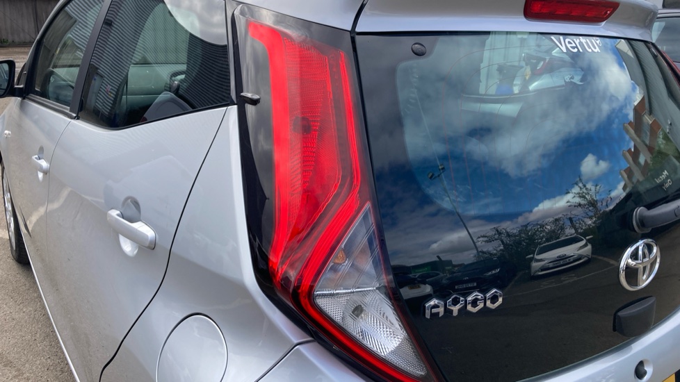Toyota Aygo 1.0 VVT-i X-Play TSS 5dr Petrol Hatchback - Image 21