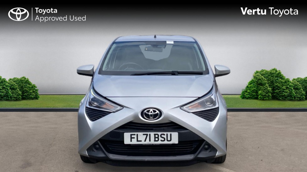 Toyota Aygo 1.0 VVT-i X-Play TSS 5dr Petrol Hatchback - Image 22