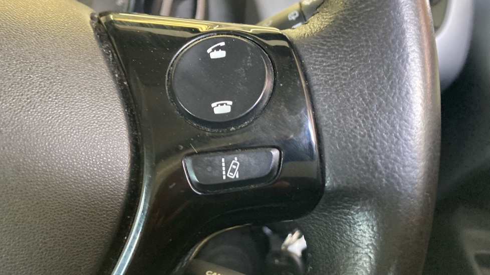 Toyota Aygo 1.0 VVT-i X-Play TSS 5dr Petrol Hatchback - Image 31