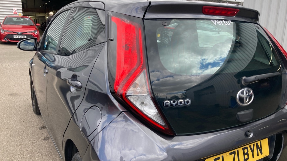 Toyota Aygo 1.0 VVT-i X-Play TSS 5dr Petrol Hatchback - Image 21