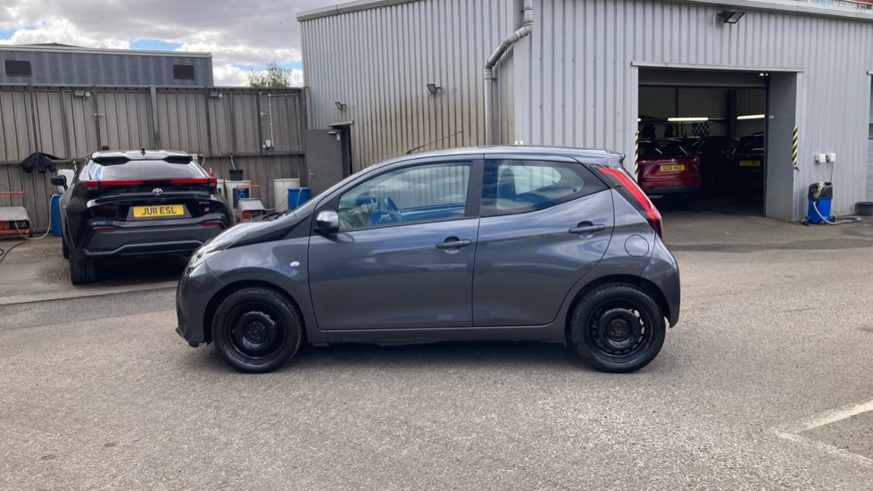 Toyota Aygo 1.0 VVT-i X-Play TSS 5dr Petrol Hatchback - Image 24