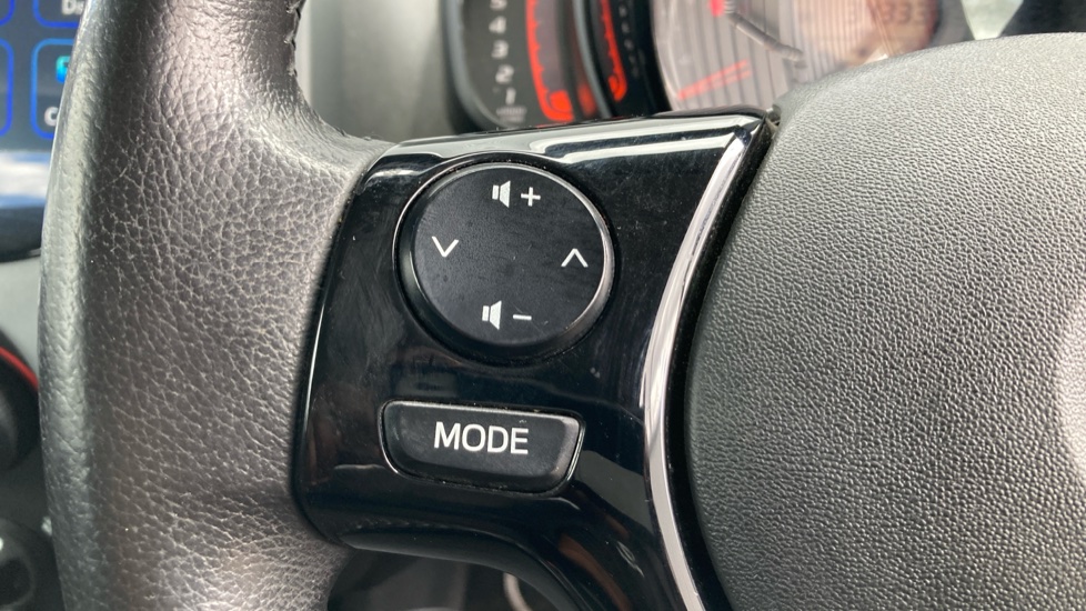 Toyota Aygo 1.0 VVT-i X-Play TSS 5dr Petrol Hatchback - Image 34