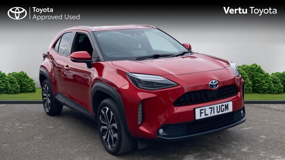 Toyota Yaris Cross 1.5 Hybrid Design 5dr CVT Hybrid Estate - Image 1