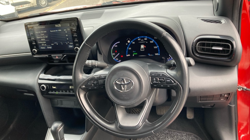 Toyota Yaris Cross 1.5 Hybrid Design 5dr CVT Hybrid Estate - Image 6