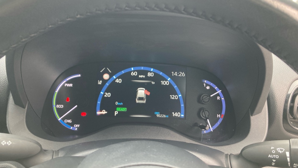 Toyota Yaris Cross 1.5 Hybrid Design 5dr CVT Hybrid Estate - Image 9
