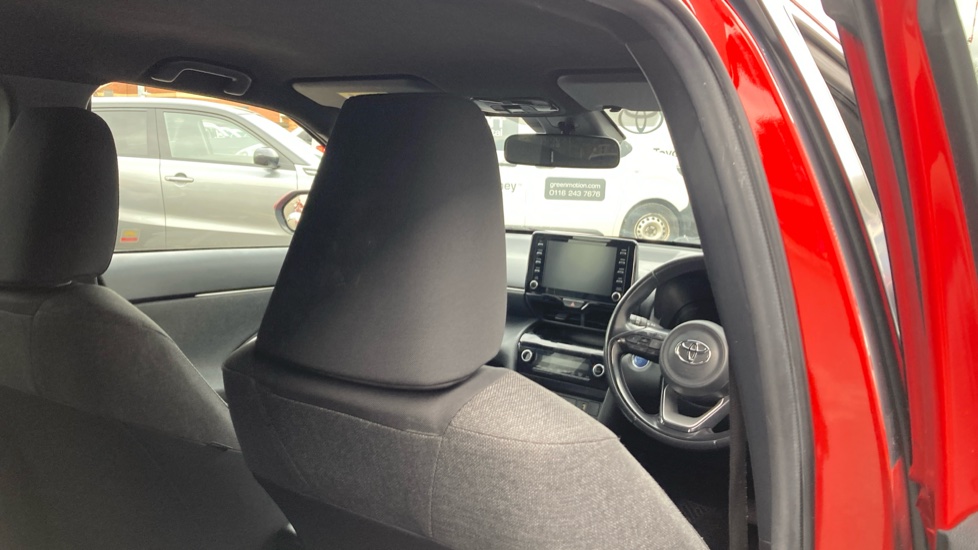 Toyota Yaris Cross 1.5 Hybrid Design 5dr CVT Hybrid Estate - Image 20
