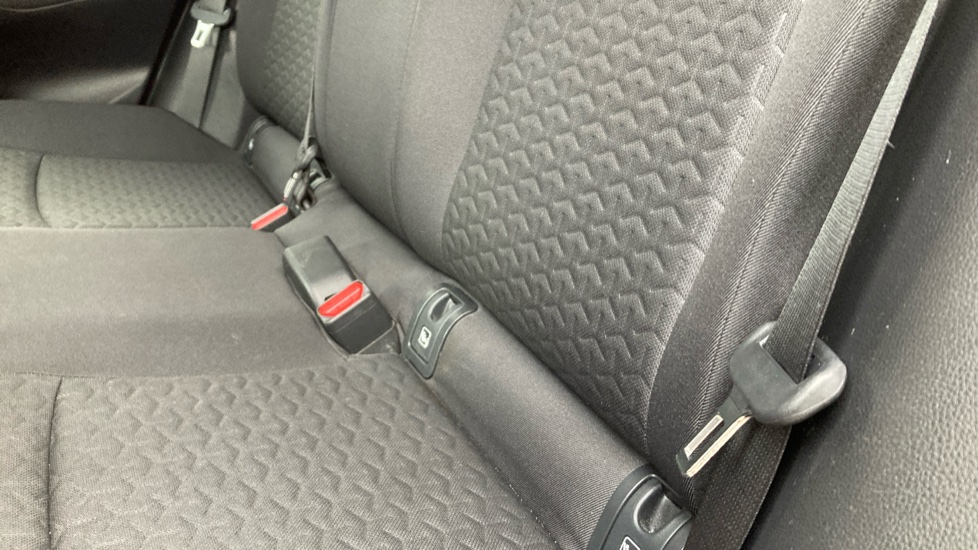 Toyota Yaris Cross 1.5 Hybrid Design 5dr CVT Hybrid Estate - Image 22