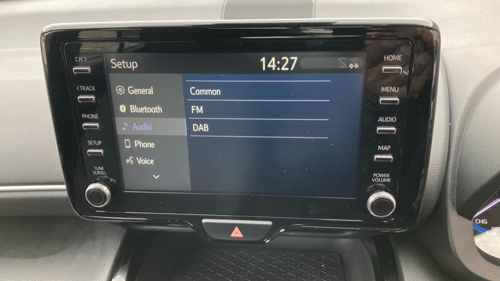 Toyota Yaris Cross 1.5 Hybrid Design 5dr CVT Hybrid Estate - Image 27
