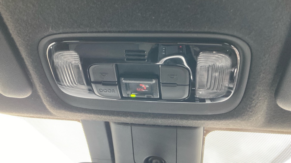 Toyota Yaris Cross 1.5 Hybrid Design 5dr CVT Hybrid Estate - Image 39