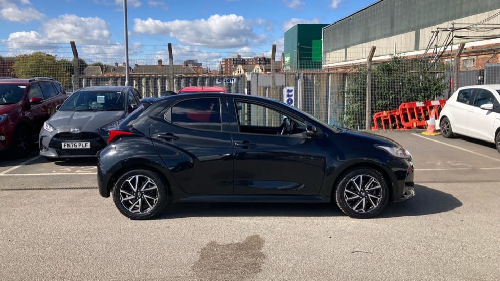 Toyota Yaris 1.5 Hybrid Design 5dr CVT Hybrid Hatchback - Image 23