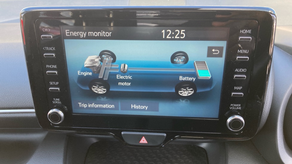 Toyota Yaris 1.5 Hybrid Design 5dr CVT Hybrid Hatchback - Image 42