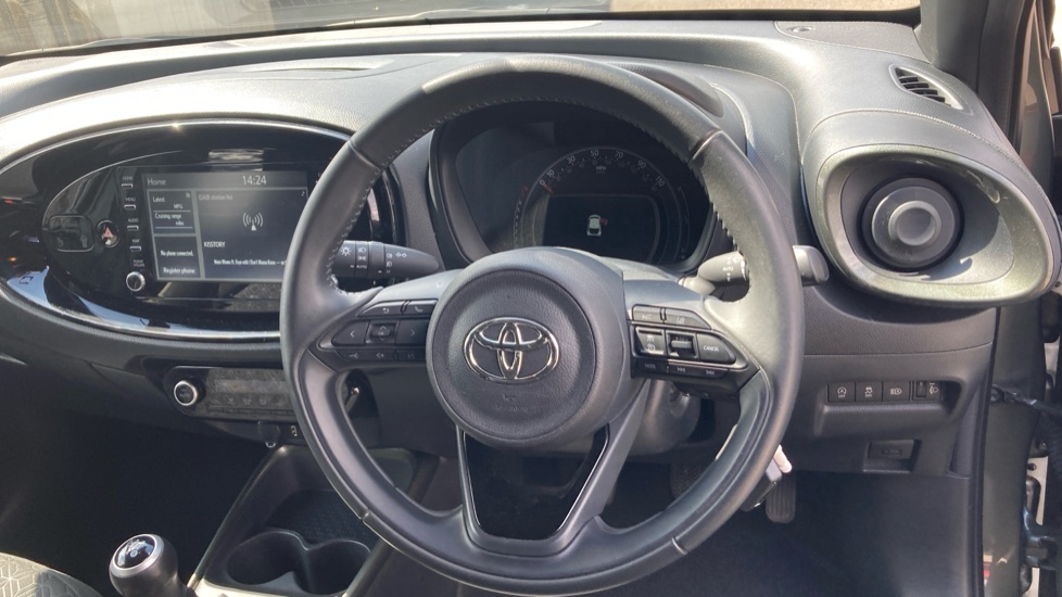 Toyota Aygo X 1.0 VVT-i Edge 5dr Petrol Hatchback - Image 7