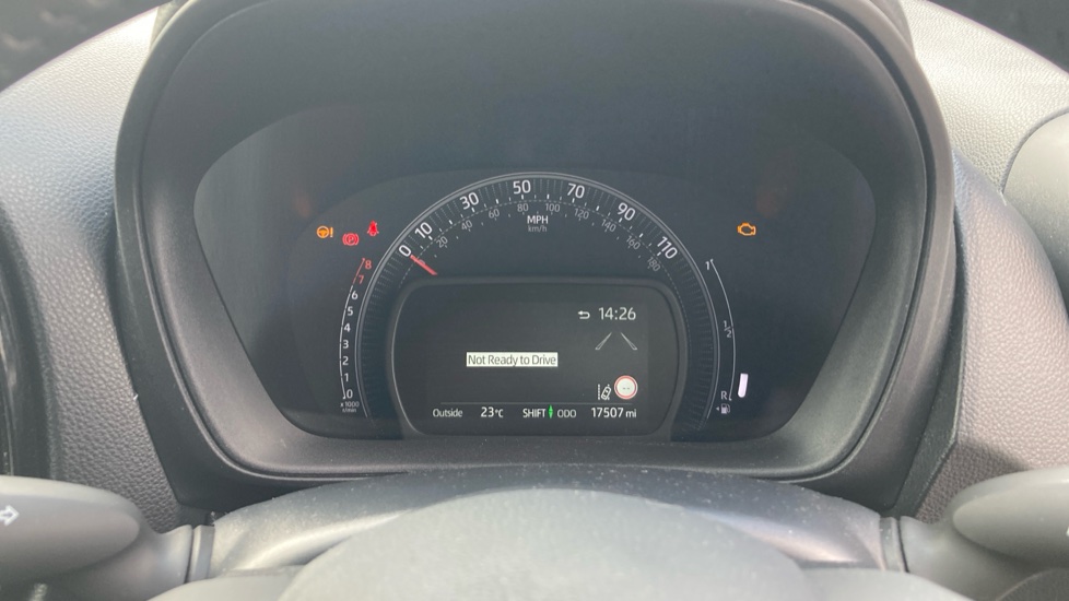 Toyota Aygo X 1.0 VVT-i Edge 5dr Petrol Hatchback - Image 11