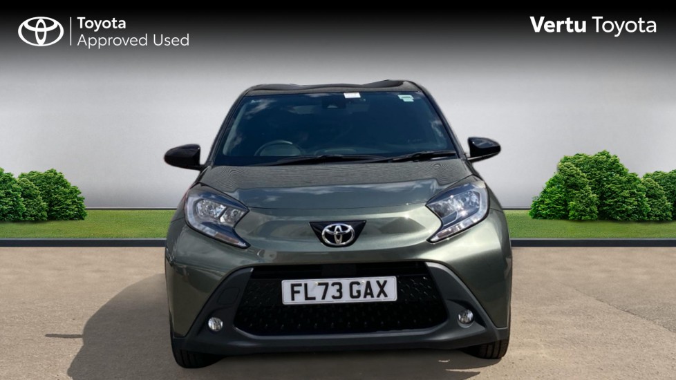 Toyota Aygo X 1.0 VVT-i Edge 5dr Petrol Hatchback - Image 22