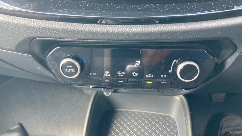 Toyota Aygo X 1.0 VVT-i Edge 5dr Petrol Hatchback - Image 32