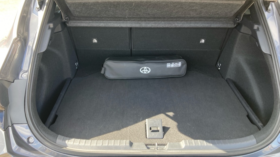 Toyota Corolla 2.0 Hybrid GR Sport 5dr CVT Hybrid Hatchback - Image 13