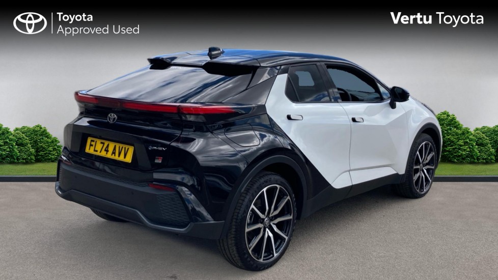 Toyota C-HR 2.0 PHEV GR Sport 5dr CVT Hatchback - Image 2