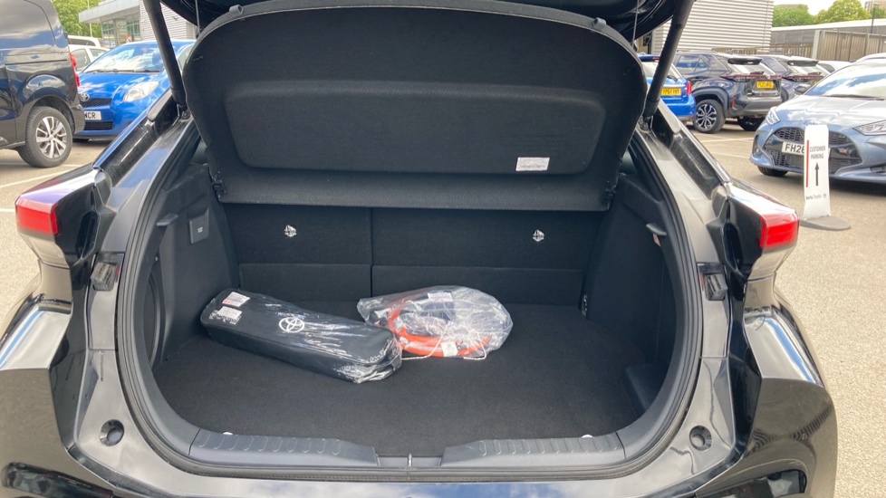 Toyota C-HR 2.0 PHEV GR Sport 5dr CVT Hatchback - Image 13